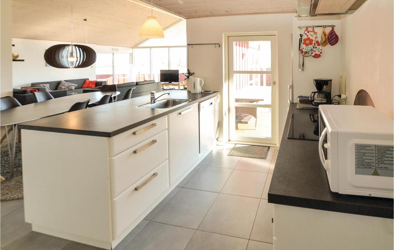 Pet Friendly Home In Augustenborg With Kitchen Asserballeskov Exterior photo